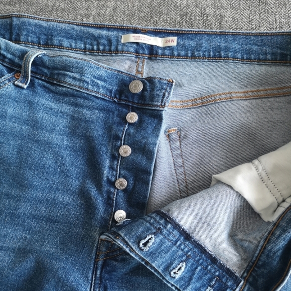Levi's Wedgie Straight Plus size Women's Jeans sz 24W - Picture 3 of 6